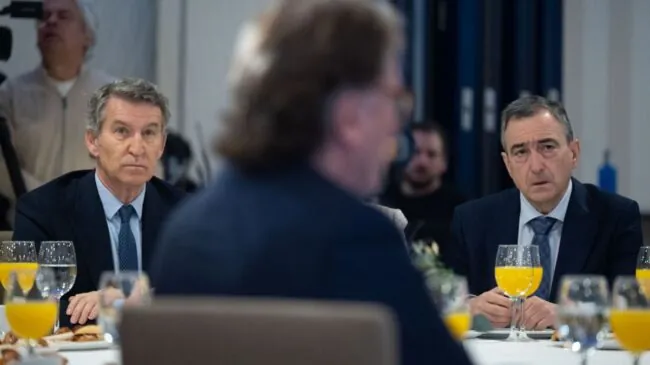 Feijóo aboga por una relación de respeto con el PNV y de lealtad hacia el País Vasco