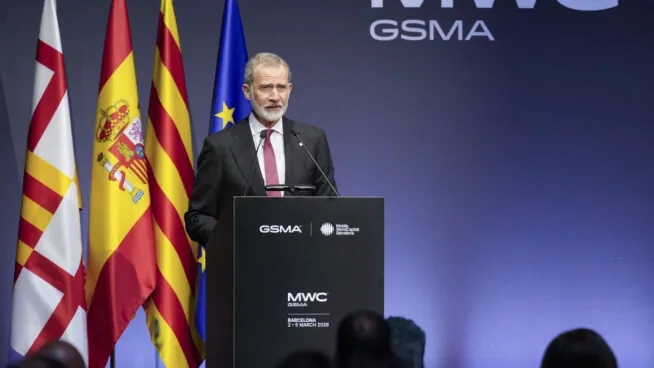 Felipe VI llama a la «moderación» en Oriente Próximo y pide buscar una solución diplomática