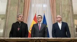 El Gobierno y la Conferencia Episcopal firman el acuerdo para reparar los abusos prescritos