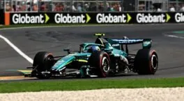 Alonso protagoniza una salida excepcional con doble retirada: Sainz va «a paso de tortuga»