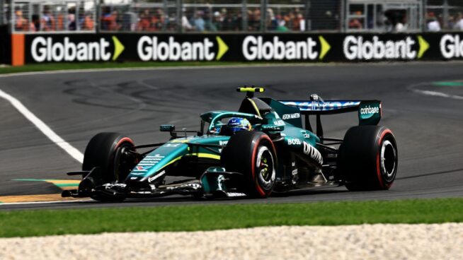 Alonso protagoniza una salida excepcional con doble retirada: Sainz va «a paso de tortuga»