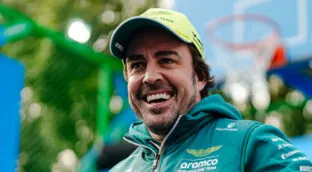 Las primeras palabras de Alonso tras ser padre en las que no confirma el nombre de su bebé: «Es un momento muy especial»