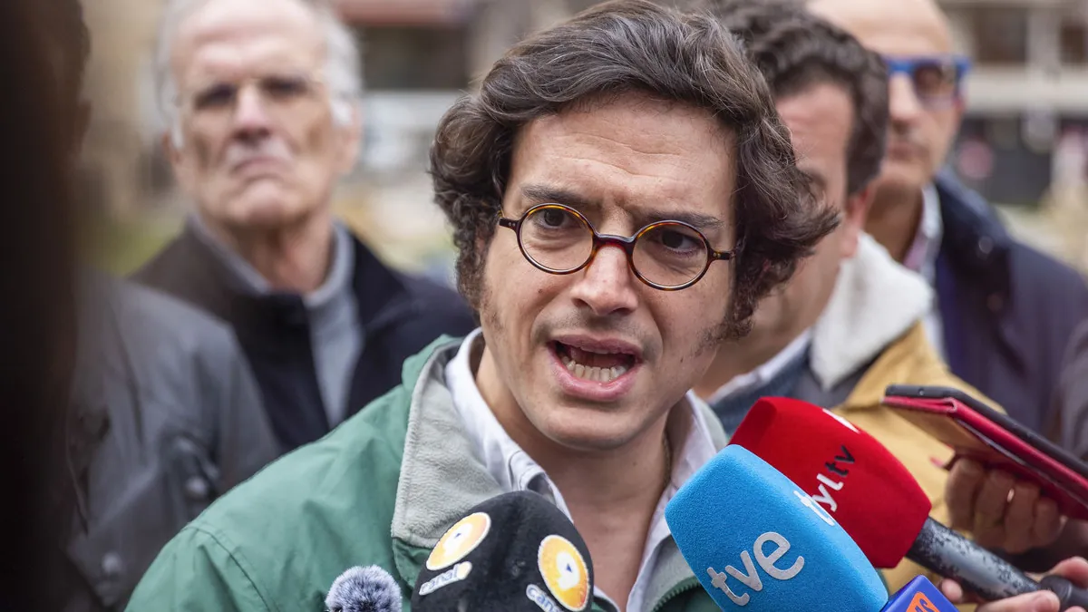 Vox acusa al PP de «utilizar» a Espinosa para pedir un congreso extraordinario en el partido
