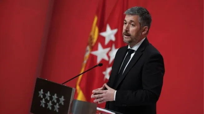 El Gobierno de Ayuso carga contra un PSOE que es «una máquina de insultos»