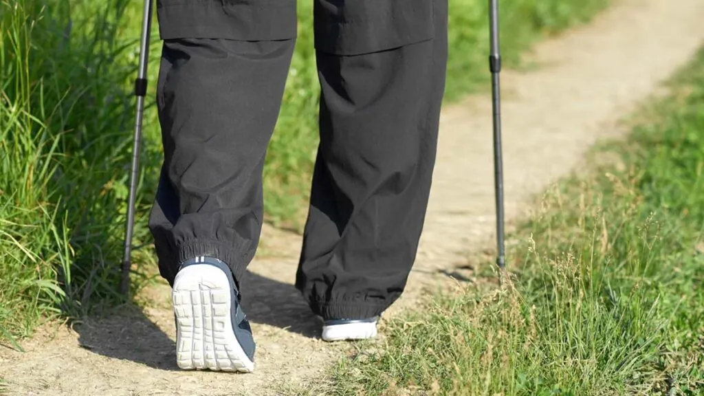 hombre-caminar-sedentarismo