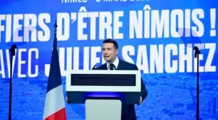 El partido de Le Pen encabeza las encuestas para las elecciones a 20 puntos del segundo