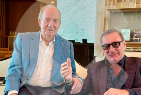 El conflicto pilla al rey Juan Carlos en el hotel de Abu Dabi en el que se aloja desde hace días