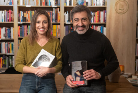 Juan del Val no deja de hablar de su error en 'Vera, una historia de amor': «Pedí perdón de rodillas ante 300 personas»