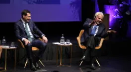 Juanma Moreno reitera su «admiración» por Felipe González: «Es un hombre de Estado»