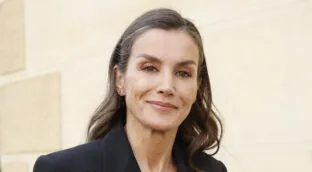 La reina Letizia apoya a Sonsoles tras la muerte de Fernando Ónega: «Es el padre de mi amiga»