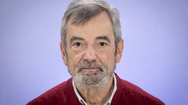 VÍDEO | Félix Lobo: «La Administración pública se pensó para impartir justicia, no para producir sanidad»