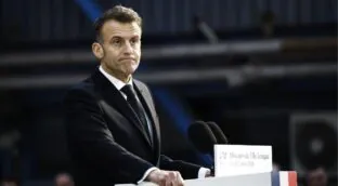 Macron anuncia una misión para reabrir el estrecho de Ormuz y envía ocho fragatas más