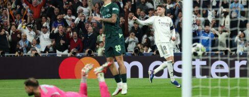 El Real Madrid resurge de sus cenizas con un 'hat-trick' de Valverde ante el Manchester City