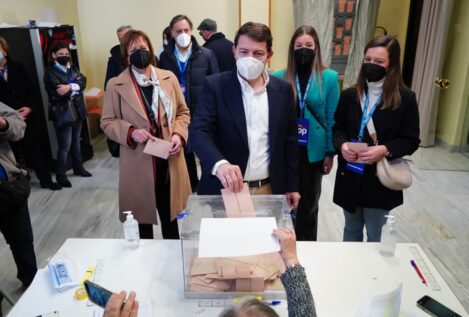 Participación en Castilla y León: cuánto se votó en las últimas elecciones y a qué hora habrá resultado el 15-M