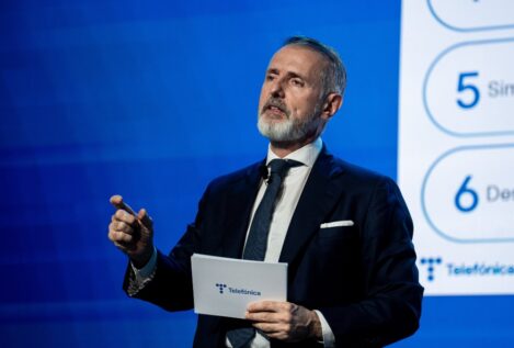 La presión de China y EEUU moviliza a Telefónica: alienta las fusiones entre telecos