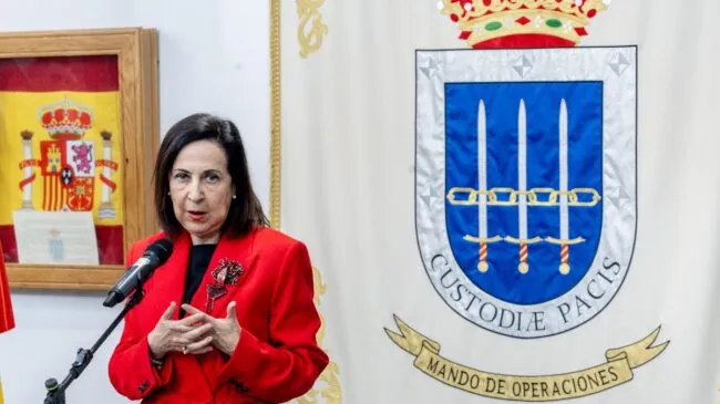 Robles insiste en que España no participará en una misión en el estrecho de Ormuz