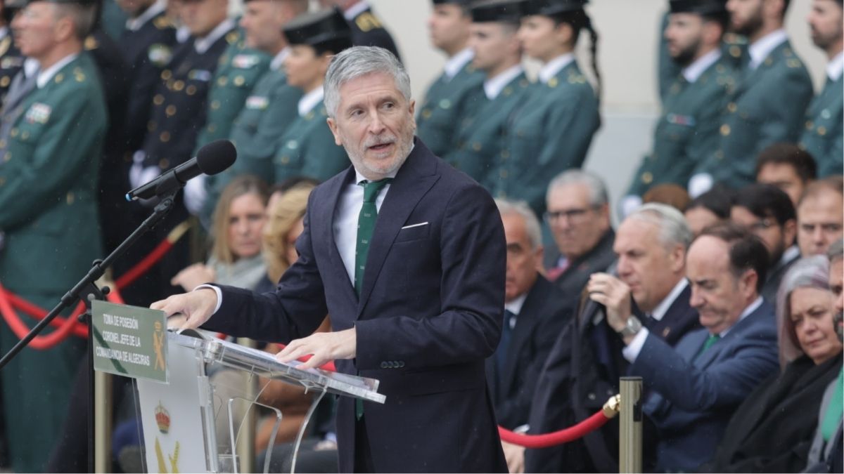 Marlaska confía que se haga «justicia» con la muerte de los dos guardias civiles en Barbate