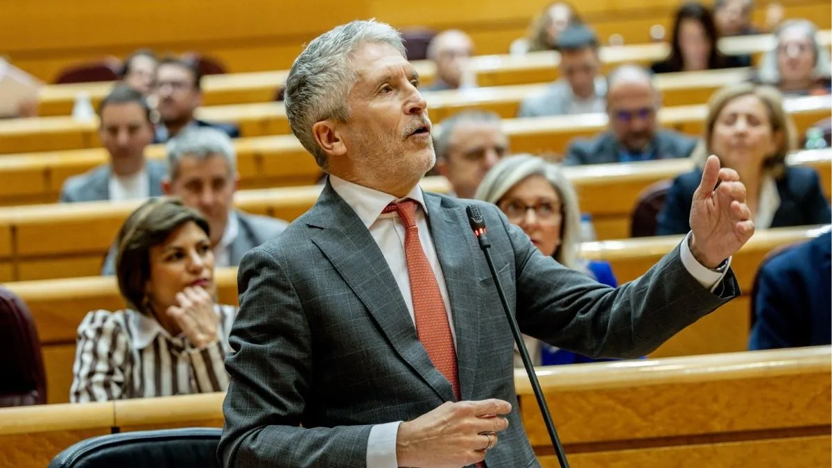 Marlaska censura la «miseria política» del PP tras acusarle de tapar el escándalo del exDAO