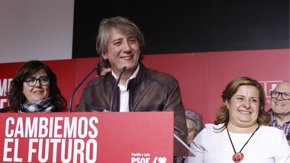 Martínez no entiende que Mañueco estuviera ayer «exultante» porque Vox «sigue ahí»