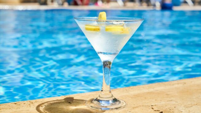 ¡Vamos a tomarnos un Martini!