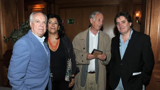 Mauro, el hijo de Almudena Grandes que 'huyó' de su apellido: «Cocinar con él fue mi forma de poner orden en el caos»