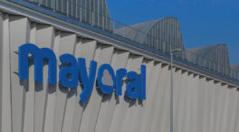 Los propietarios de Mayoral refuerzan su peso en Unicaja y Rovi con más compras de acciones