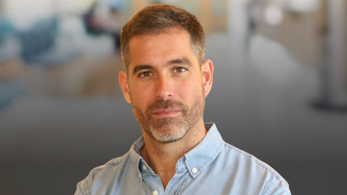 Pablo Ojeda, nutricionista: «Un buen truco para calmar la ansiedad antes de comer es beber un buen vaso de agua»