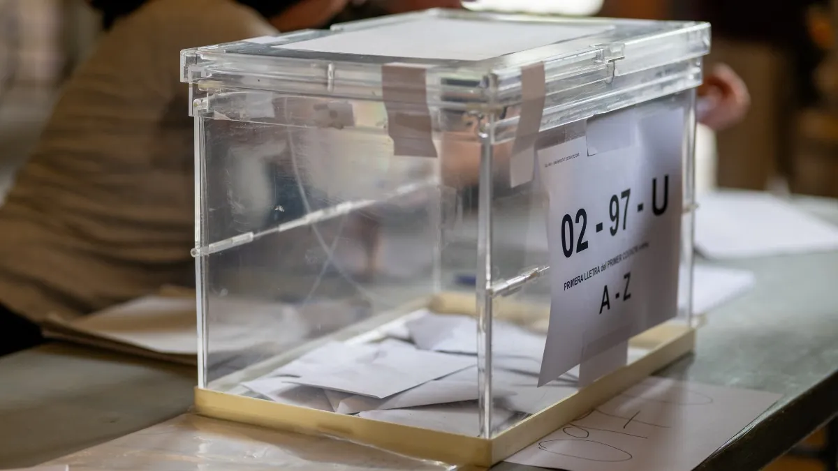 Cuánto se cobra por estar en una mesa electoral durante unas elecciones como las de Castilla y León 2026