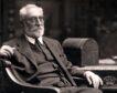 Miguel de Unamuno, filósofo, avisó en 1913: «La felicidad es un hambre de ser más, y eso es un dolor. Solo es feliz el que siente dolor por ser»