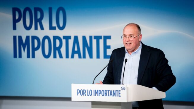 Tellado apremia a Vox a cerrar acuerdos en Extremadura, Aragón y Castilla y León