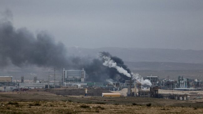 Los restos de un misil iraní causan una fuga de materiales peligrosos en el sur de Israel