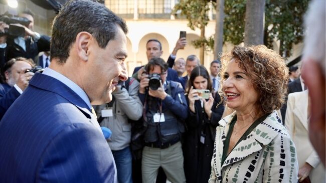 RTVE propone un debate a cinco el 7 de mayo y un cara a cara entre Moreno y Montero, el día 4