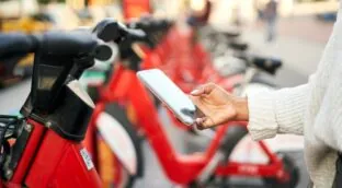 Digitalizar la movilidad: MaaS, todos los transportes, una solución
