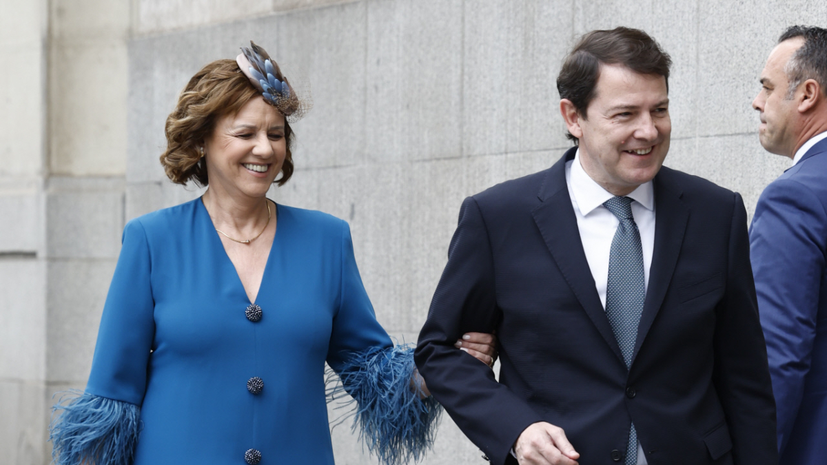 Fina, la discreta mujer de Mañueco e hija de un histórico del PP: «Solo quería decirte que te quiero»