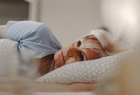 Por qué cuando nos hacemos mayores el sueño se vuelve más ligero