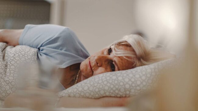 Por qué cuando nos hacemos mayores el sueño se vuelve más ligero