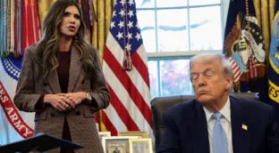 Trump cesa a la responsable de Seguridad Nacional por la crisis del ICE en Mineápolis