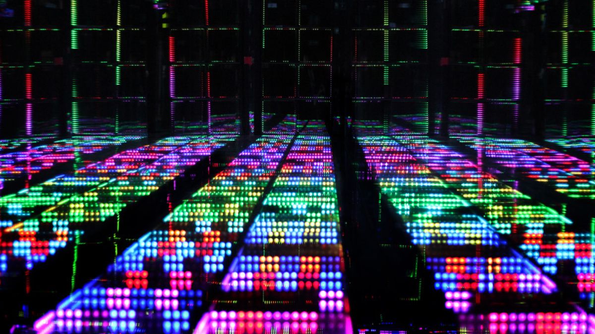 De Monet a Kandinsky: proyecciones en pared y un tobogán fosforescente