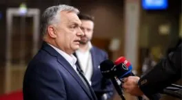 Orbán avisa de que sólo apoyará a Ucrania si recibe petróleo