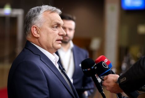 Orbán avisa de que sólo apoyará a Ucrania si recibe petróleo
