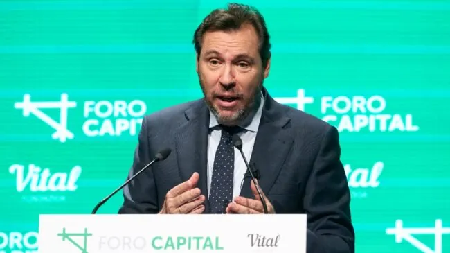 Transportes prepara contratos 'low cost' para renovar las carreteras sin exigencias de calidad