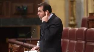 Puente presume de las obras del AVE y se encara con el alcalde de Málaga