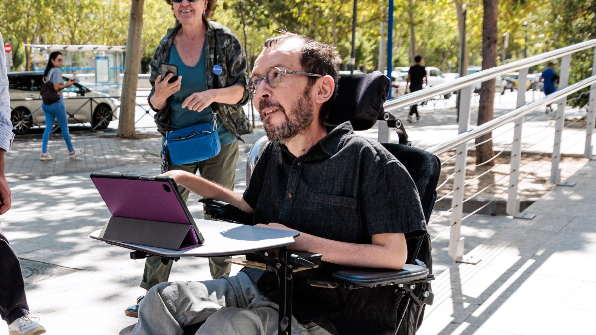 Juzgan este viernes a Echenique tras pedir en X «deportar sacerdotes» por pederastia