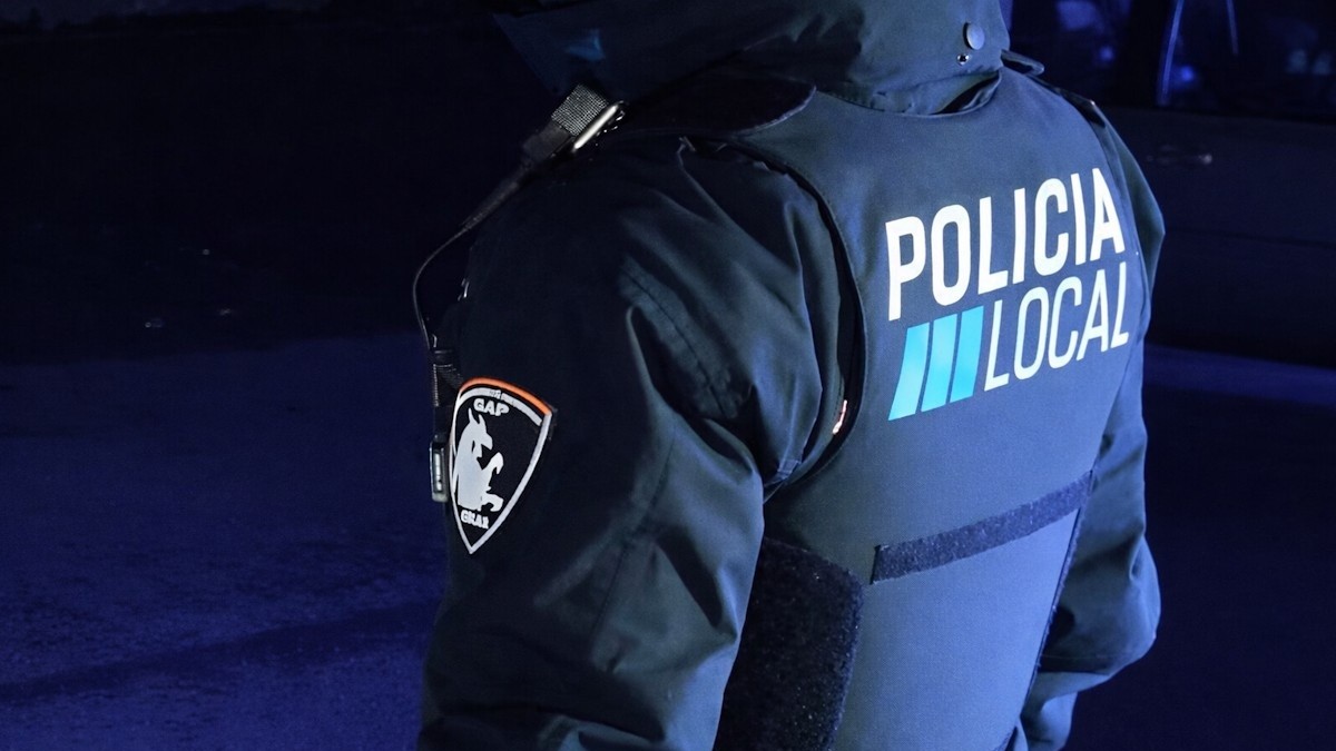 Apuñalan a un turista alemán en el Arenal (Mallorca) para robarle cien euros