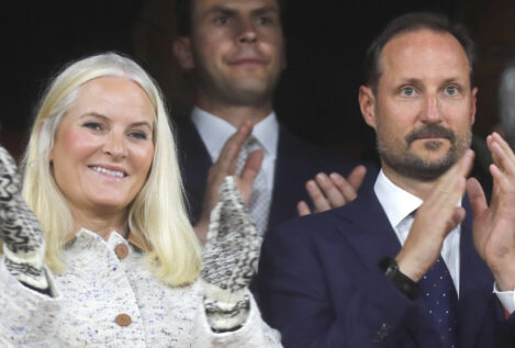 Mette-Marit, fotografiada con un respirador de oxígeno: esta es su grave enfermedad crónica