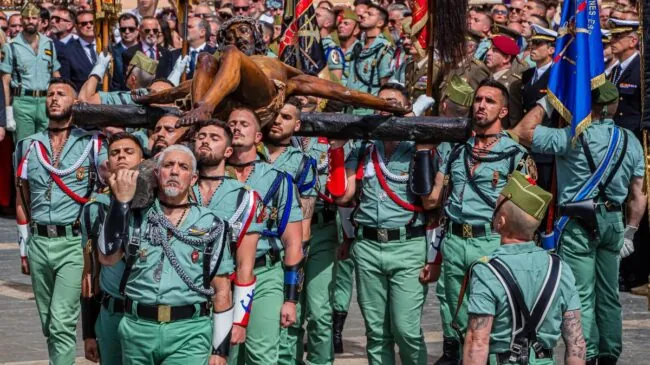 Procesionar en tiempos de catolicismo pop