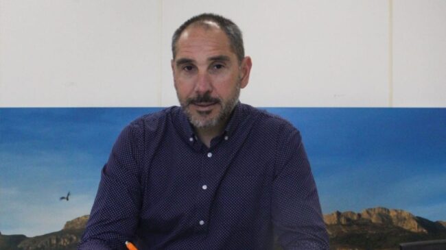 El edil de Compromís en Altea investigado por violencia de género renuncia al acta de concejal