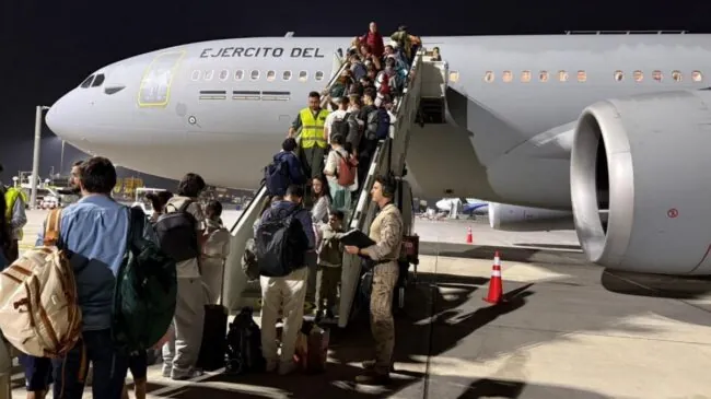 Ascienden a 8.000 los españoles repatriados por la guerra en Oriente Próximo