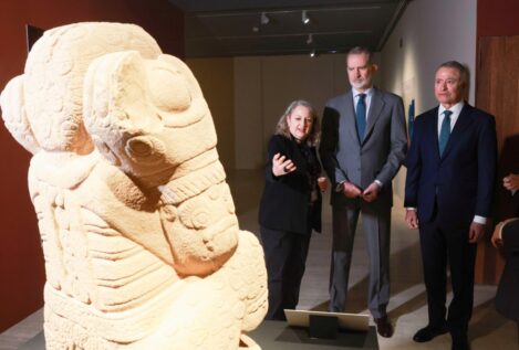 Sánchez arrastra al Rey ante México para tener a Sheinbaum en la cumbre de Madrid