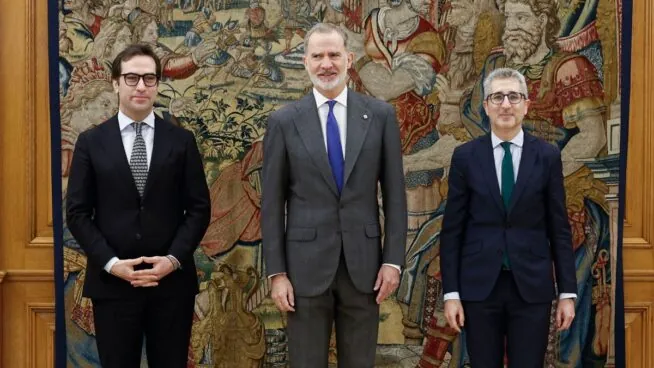 Carlos Cuerpo y Arcadi España prometen sus cargos de vicepresidente y ministro ante el Rey